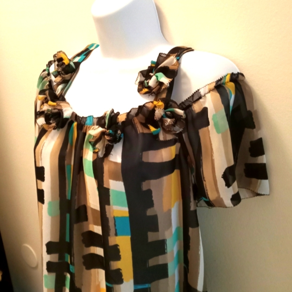 NWTπ FREE GIFT INCLUDED 3D Flowers Off Shoulder Short Sleeves Blouse Top Tee - Picture 1 of 15